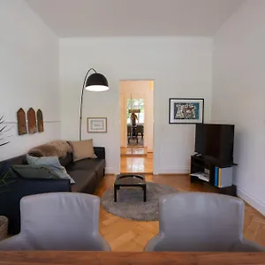 Charmante Altbauwohnung Am Rhein Apartment